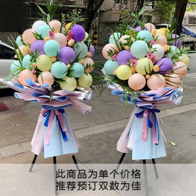马卡龙色气球（紫、黄、蓝、粉）、香槟玫瑰婚庆花篮 同城鲜花配送