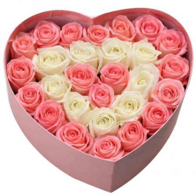 19朵戴安娜玫瑰+9朵白玫瑰礼盒 同城鲜花配送