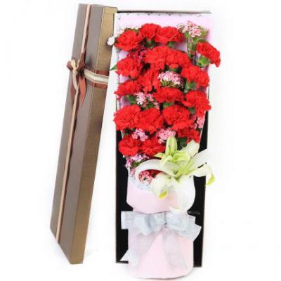 19朵红康乃馨+1朵白百合花束礼盒 同城鲜花配送