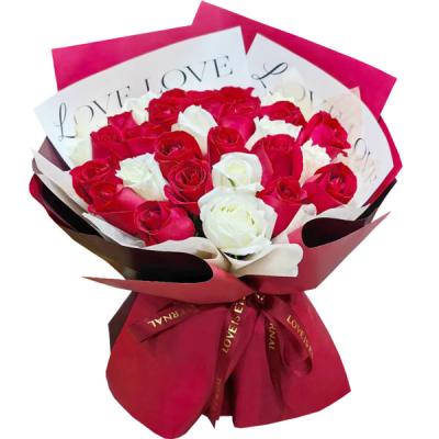 生日祝福鲜花:驶向幸福的爱 33朵玫瑰混搭花束